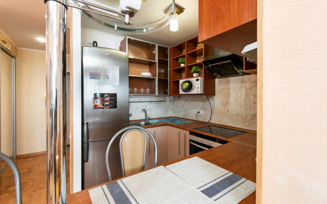 EasyRent Пионерская, 100