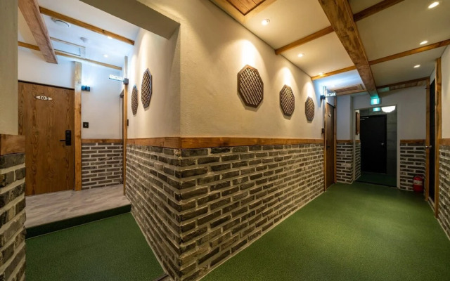 Pyeongtaek Hotel Gung