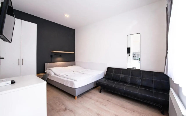 Chesscom Apartments