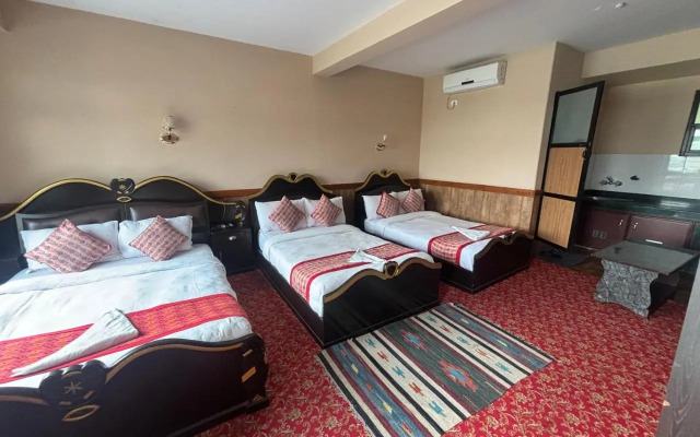 Hotel Fewa And Mike's Old Kitchen