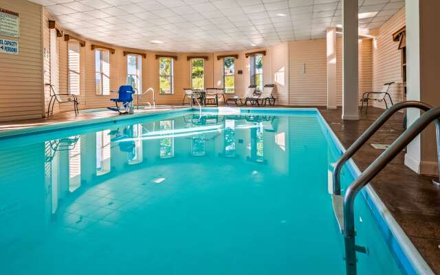 Best Western The Hotel Chequamegon