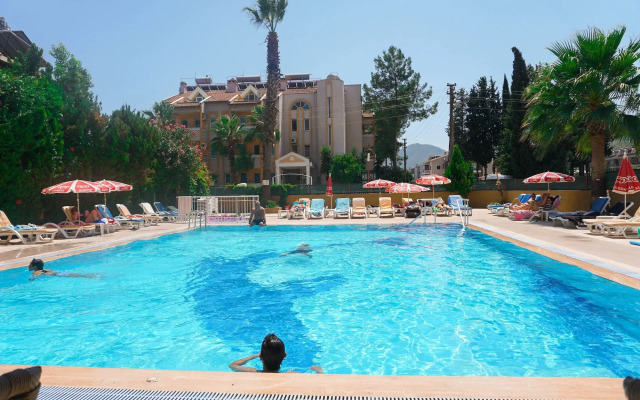 Albatros Apartments