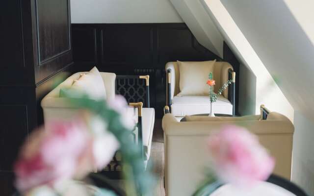Goldient Boutique Hotel