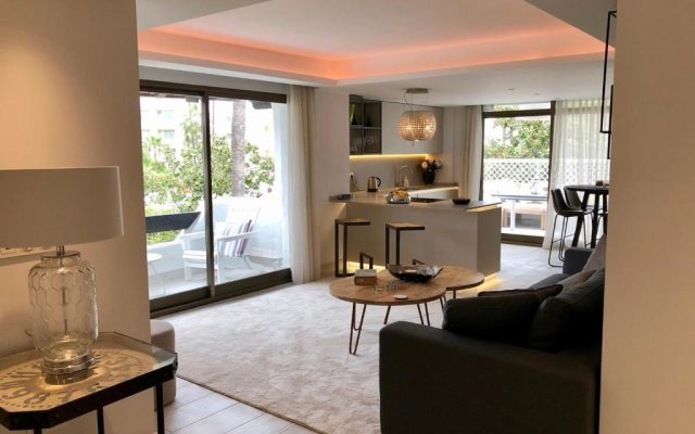 Luxury apartment in La Isla, walking distance to Puerto Banus