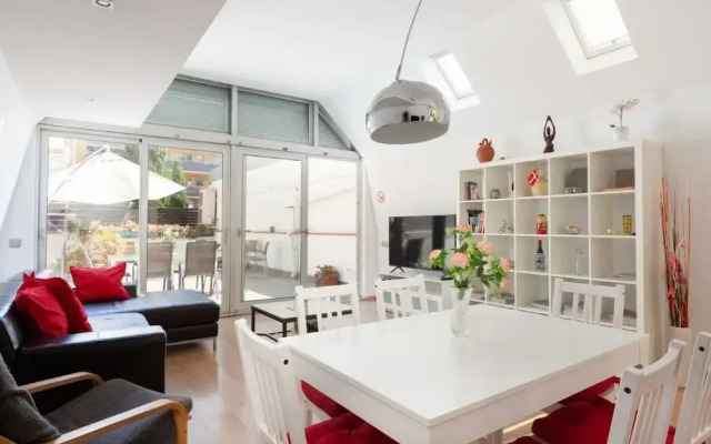 Centric Apartment Barna