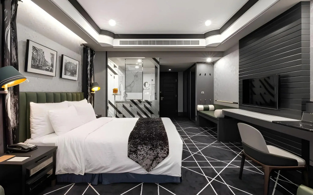 Grand Victoria Hotel
