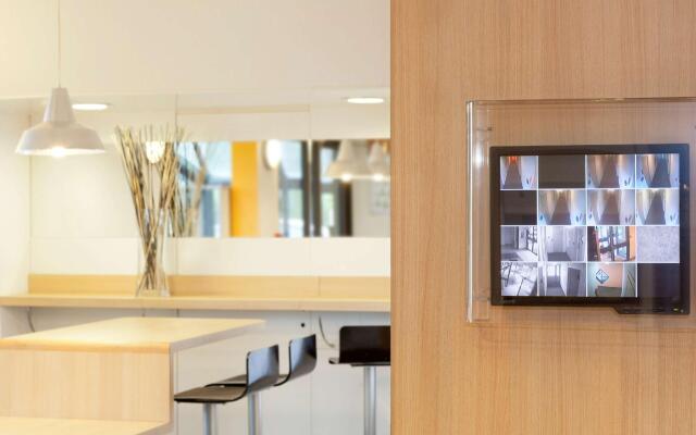 Premiere Classe Plaisir - Gatines