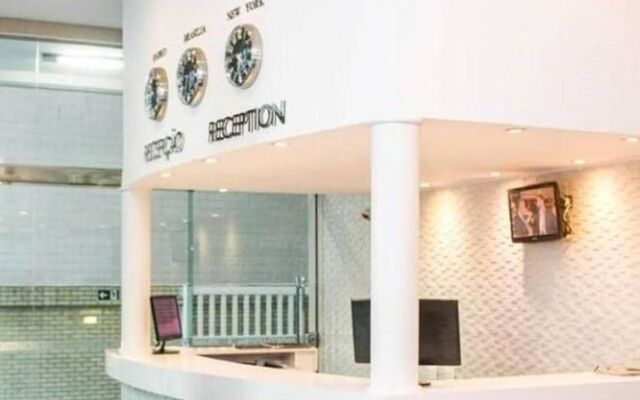 Atlântico Golden Apart Hotel