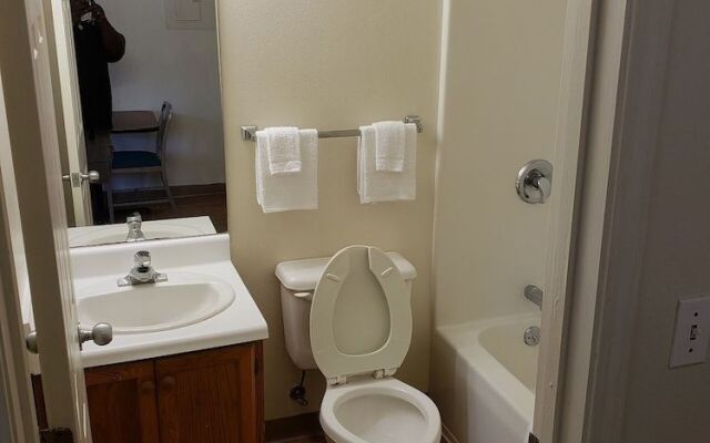 InTown Suites Extended Stay Hattiesburg