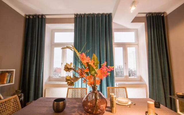 Charming Apartment: only 10 Minutes to the Center