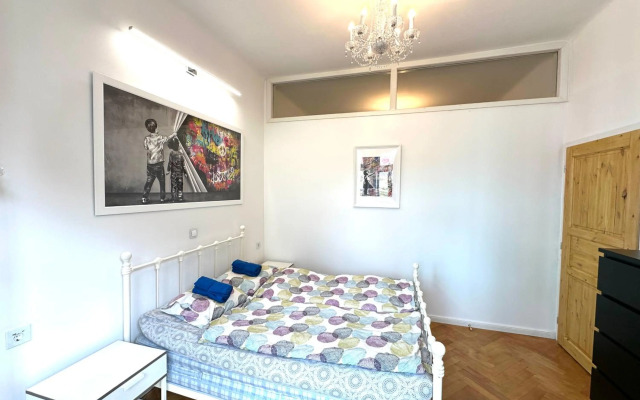 Karlin Balcony Apartment