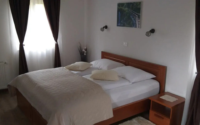 Plitvice Lakes Villa Mija