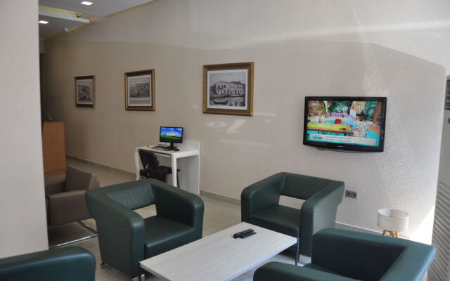 Hotel Yaşat (**)