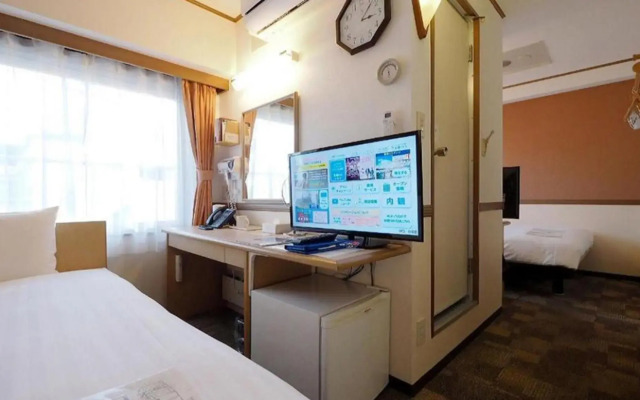 Toyoko Inn Sendai Nishi Hirose Dori