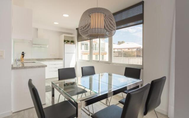 Urbe10 Angel Ganivet 2 Bedrooms Apartment