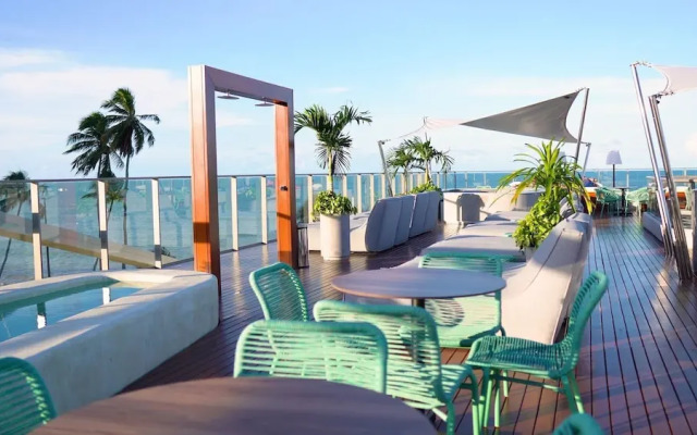 Setai Yacht Prime - By Almare