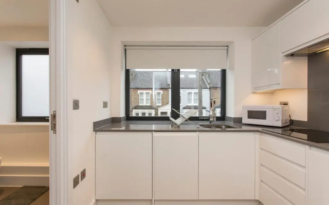Manor House Studio Apartment C