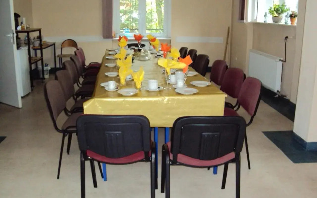 Willa Pod Starymi Lipami