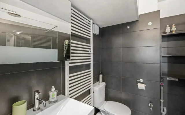 Flat by the Seaside With Stunning Ocean Views