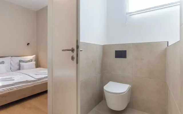 Nemes Apartment The Petite