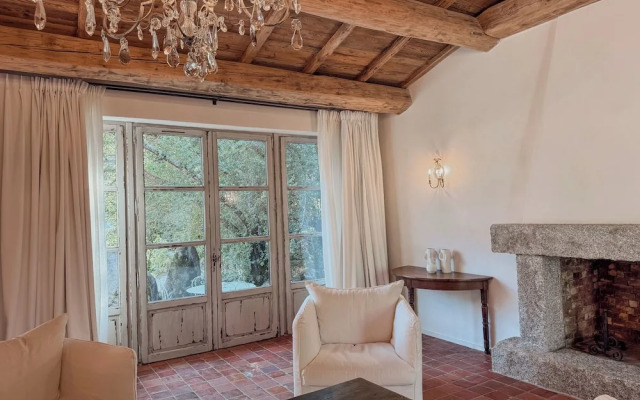 Отель Domaine Le Mouflon d'Or