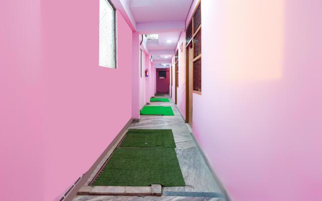 OYO 69757 Hotel Umang