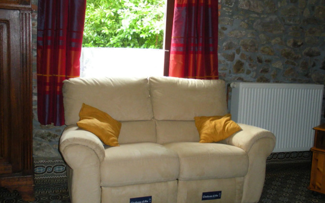 Ideal Cottage for Family & Friends Holiday - Calm in the Midst of Nature - фото 2