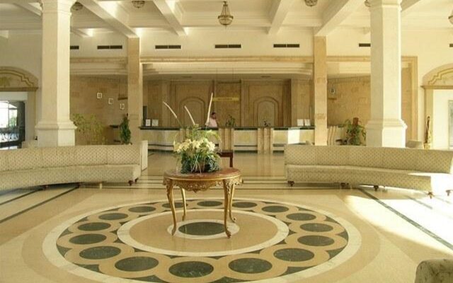 Brayka Bay Resort