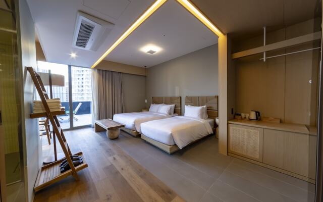 Haeundae Hound Signature Hotel