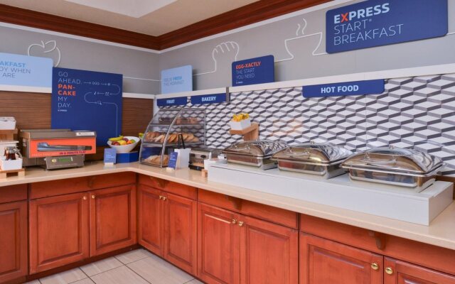 Holiday Inn Express Campbellsville by IHG