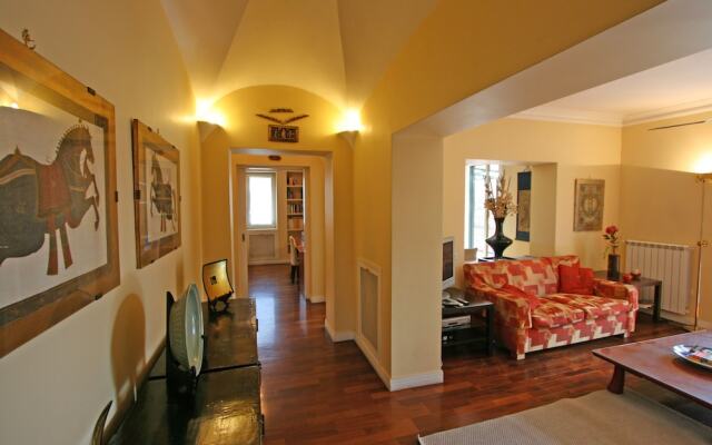 Travel & Stay - Coronari