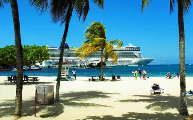 Turtle Beach Towers - Ocho Rios