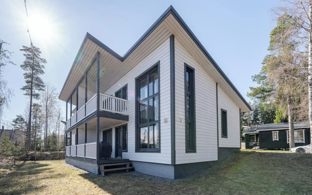 Spacious 2BR Cabin at Riihivuori Peak