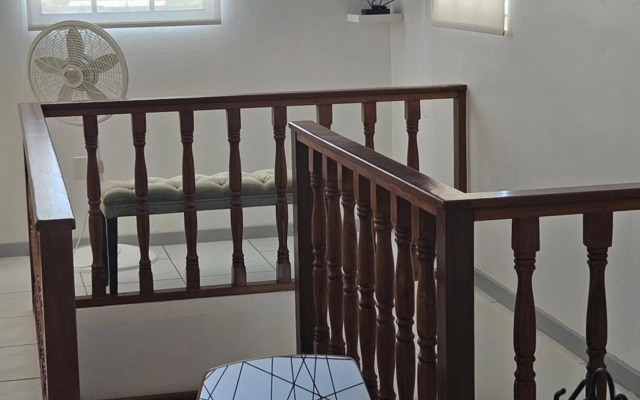 Villa Raven`s Paradise (Gris)