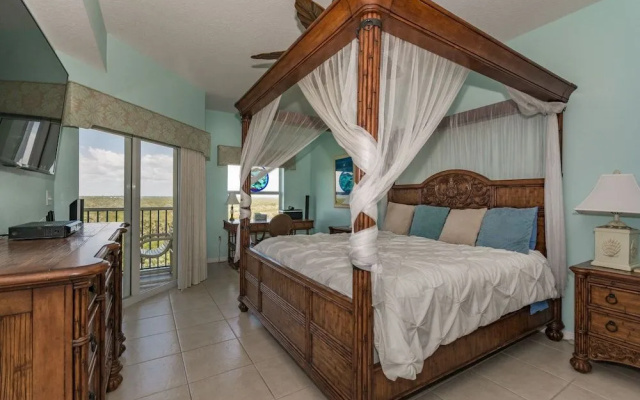 OW4-503 Ocean Walk by RedAwning