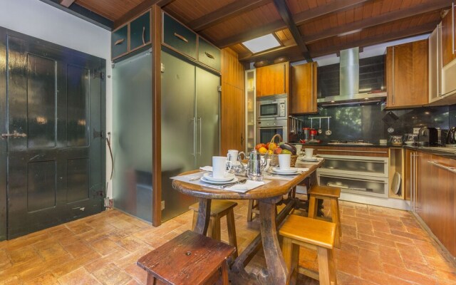 Meet the Artist's Retreat