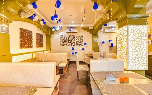 Fabhotel Good Luck Residency