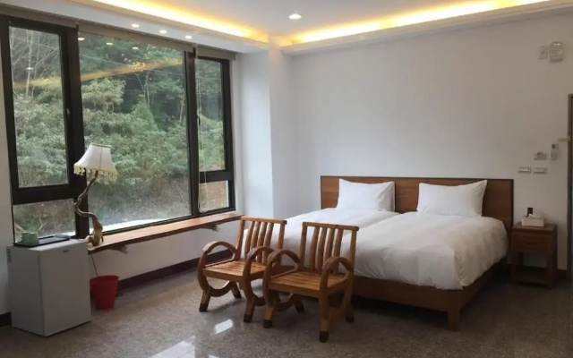 Sanyi Ju Xiang Minsu
