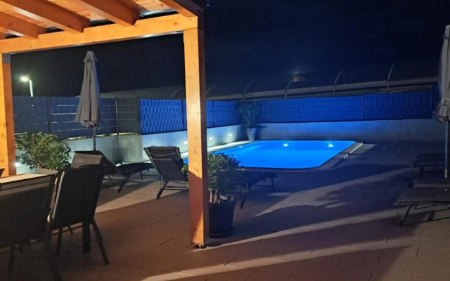 Villa Apartment AA 2