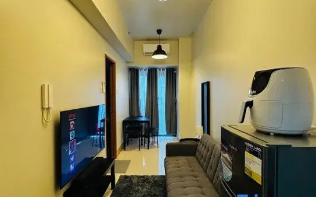 Solana Staycation Suites at Shore 3 Residence