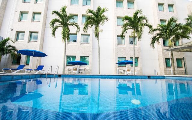 Holiday Inn Express Paraiso Dos Bocas