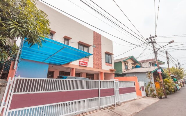 Oyo 2251 D'Sasya Syariah Residence 2