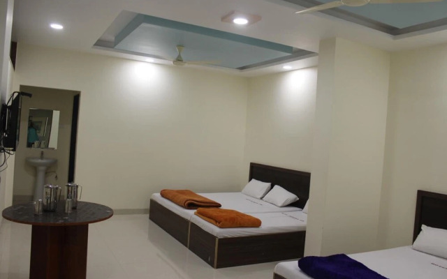 Hotel Radhika Inn