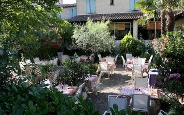 Logis Hotel Le Saint Marc