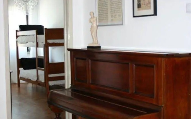 Lisboa Arte Hostel