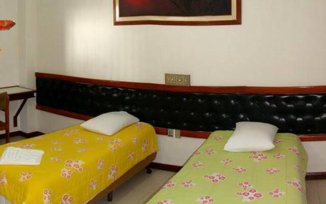 Santa Mônica Palace Hotel