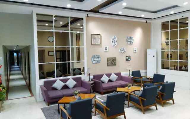 Triizz Hotel Semarang by Royal Singosari