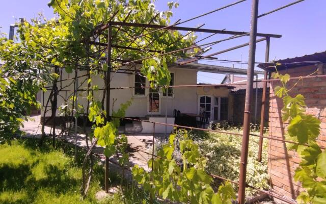 Guest house Uyut