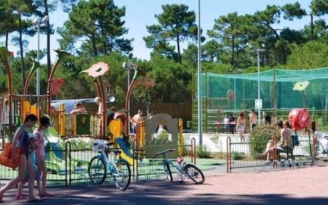 Camping La Palmyre Estanquet