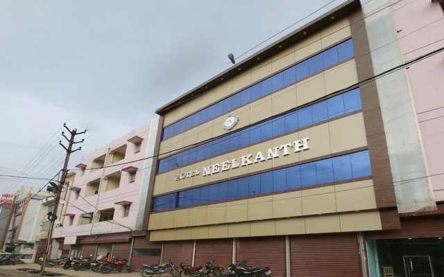 Oyo 37676 Hotel Neelkanth